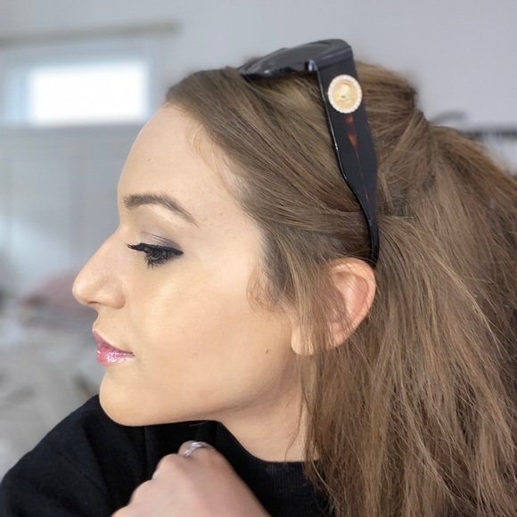 GORGEOUS! BRAND NEW Versace Emblem Sunglasses - Picture 4 of 16